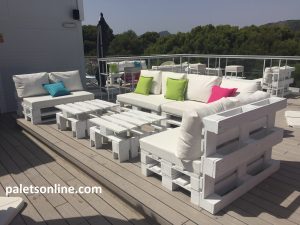 chill-out-de-europalet-blanco-en-hotel